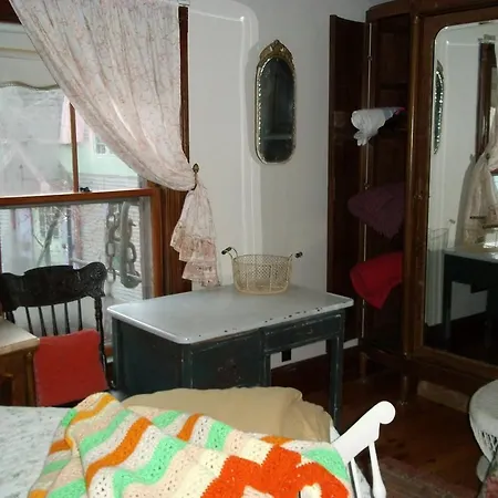 Enchanted Nights Bed & Bath-3
